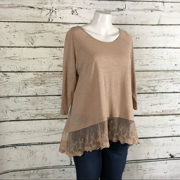 Umgee Tops - B7 Umgee blush romantic lace top Sm